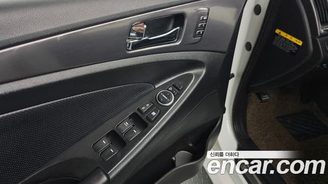 Hyundai Sonata гибрид Premium, 2014 19