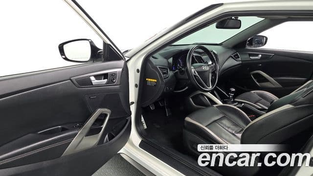 Hyundai Veloster турбо GDi Extreme, 2013 11