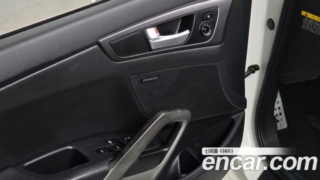 Hyundai Veloster турбо GDi Extreme, 2013 17