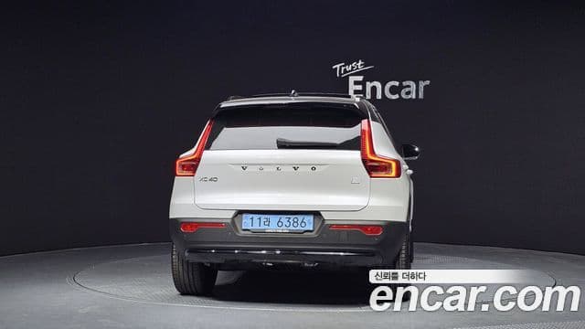 Volvo XC40 Recharge twin Ultimate, 2024 4