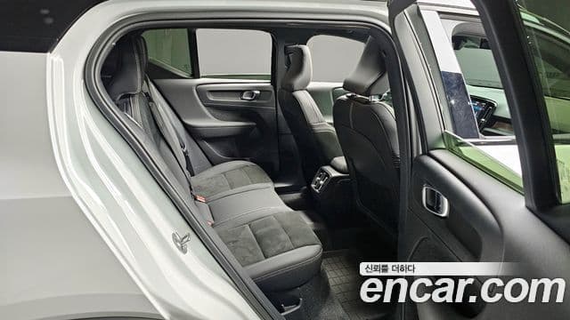 Volvo XC40 Recharge twin Ultimate, 2024 12