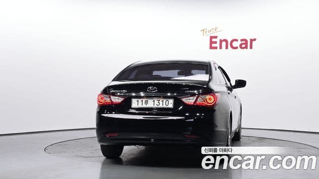 Hyundai YF Sonata Premier, 2012 4