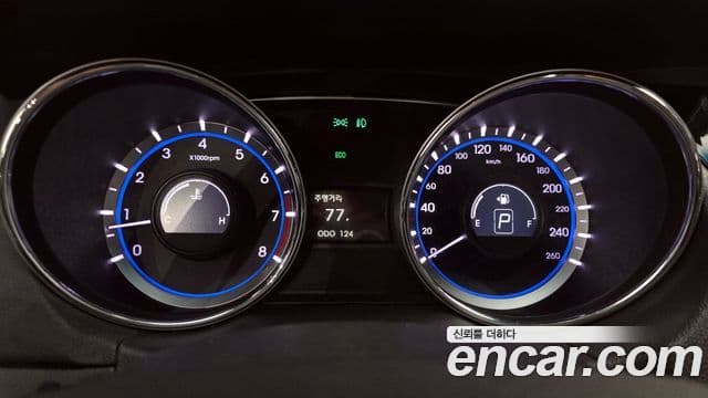 Hyundai YF Sonata Premier, 2012 8