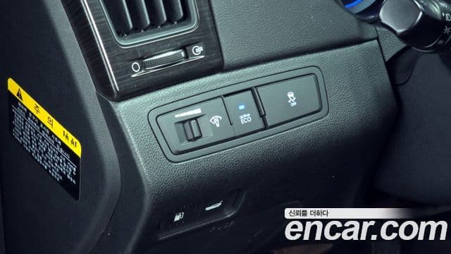 Hyundai YF Sonata Premier, 2012 15