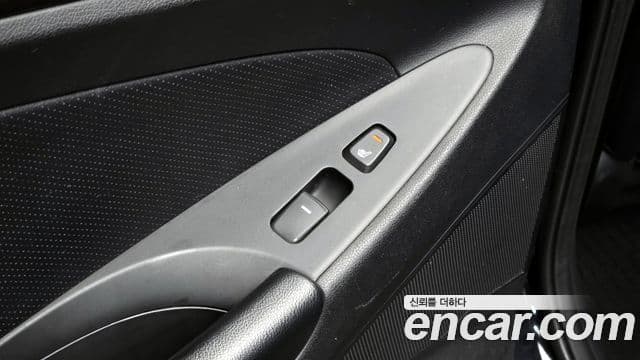 Hyundai YF Sonata Premier, 2012 19