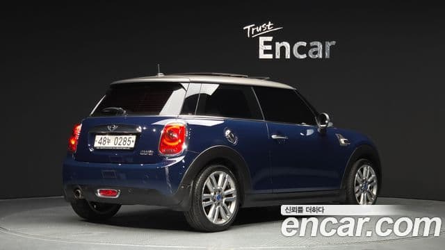 Mini Cooper 3세대, 2017 2