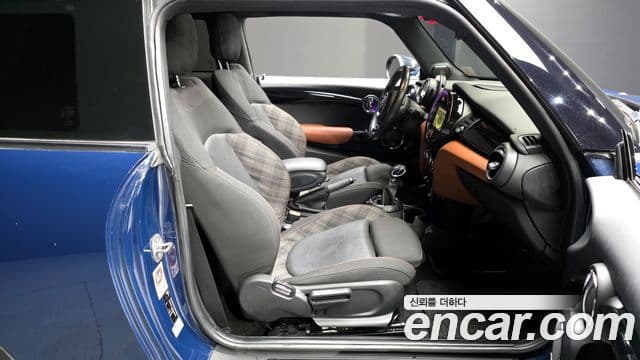 Mini Cooper 3세대, 2017 10