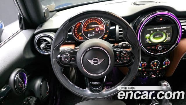Mini Cooper 3세대, 2017 13