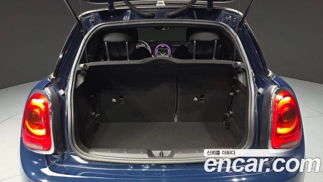 Mini Cooper 3세대, 2017 19