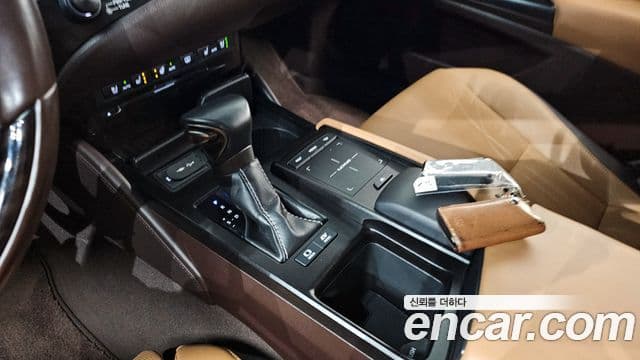 Lexus ES300h 7세대 Luxury Plus, 2020 9