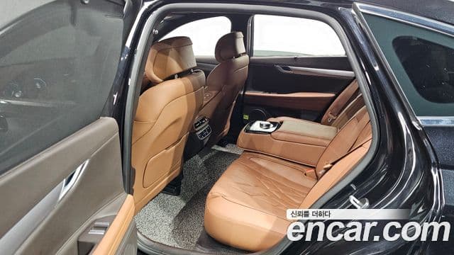 Genesis G80 (RG3) бензин 2.5 турбо AWD, 2024 17