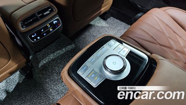 Genesis G80 (RG3) бензин 2.5 турбо AWD, 2024 18