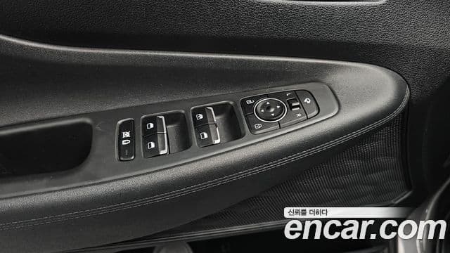 Hyundai Santa Fe TM Exclusive, 2020 17