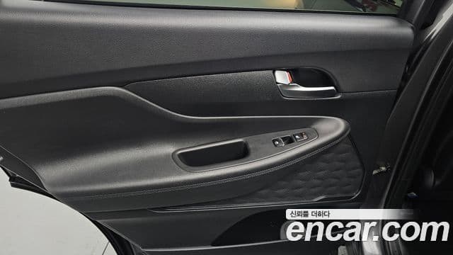 Hyundai Santa Fe TM Exclusive, 2020 18