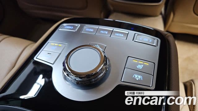 Genesis G80 (RG3) бензин 2.5 турбо 2WD, 2025 19