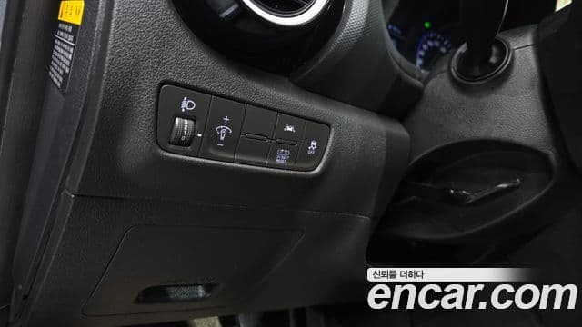 Hyundai Kona гибрид Special, 2020 14