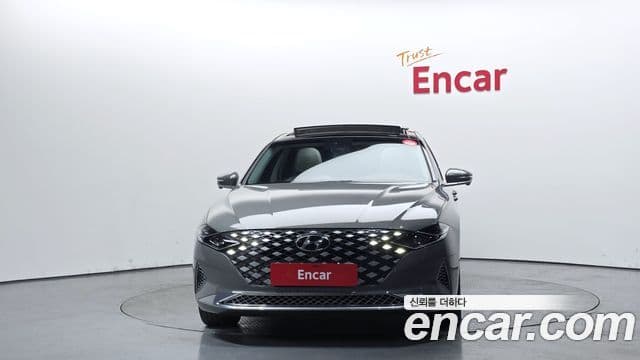 Hyundai The / новый New Grandeur IG гибрид Calligraphy, 2023 3