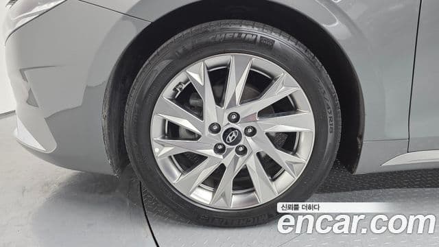 Hyundai The / новый New Grandeur IG гибрид Calligraphy, 2023 все фото