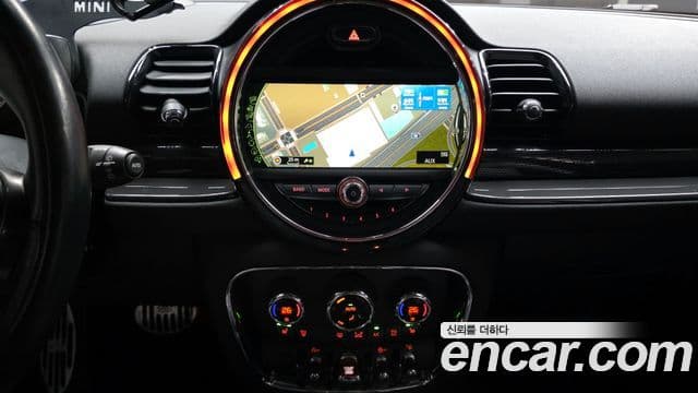 Mini Cooper S 클럽맨 2세대, 2016 15