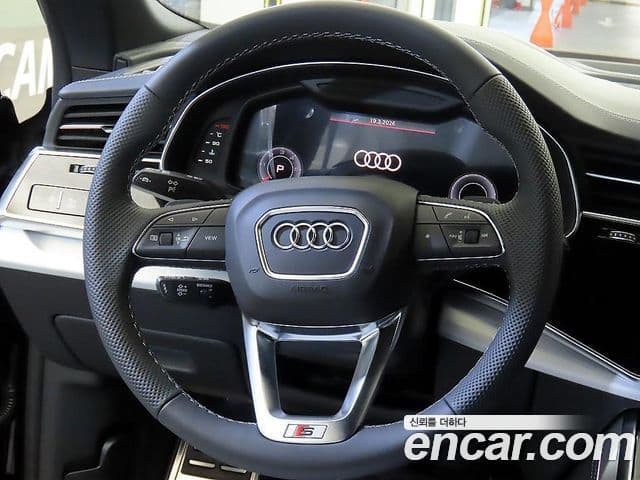 Audi Q8 (4M) Premium, 2026 14