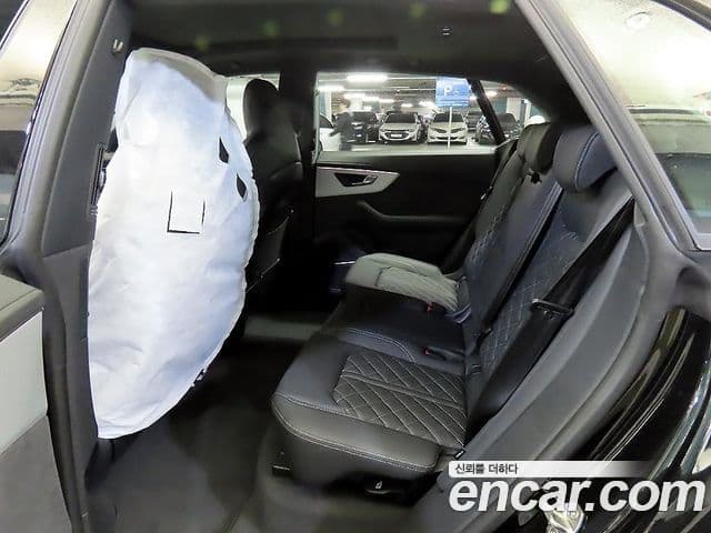 Audi Q8 (4M) Premium, 2026 15