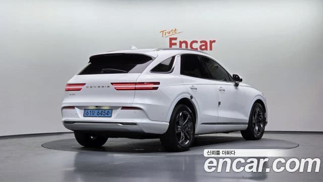 Genesis electrified GV70 e-AWD, 2022 2