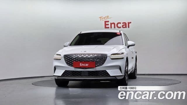 Genesis electrified GV70 e-AWD, 2022 3