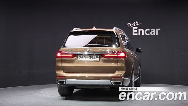 BMW X7 (G07) xDrive 30d Design Pure Excellence 6인승, 2020 4
