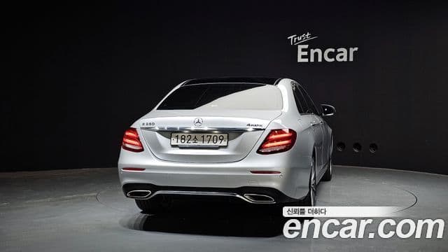 Mercedes-Benz E-класс W213 AMG Line, 2020 4