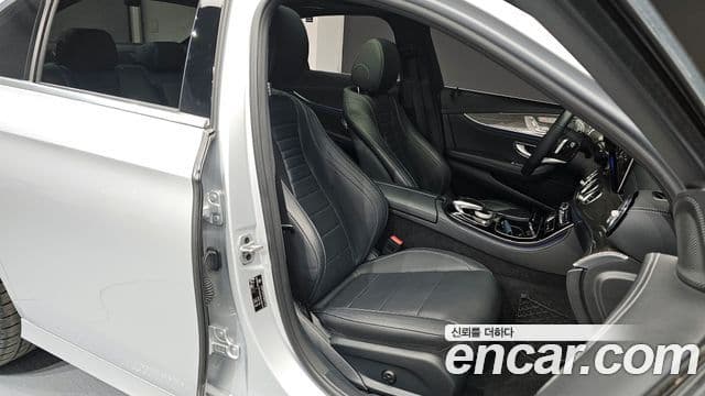 Mercedes-Benz E-класс W213 AMG Line, 2020 12