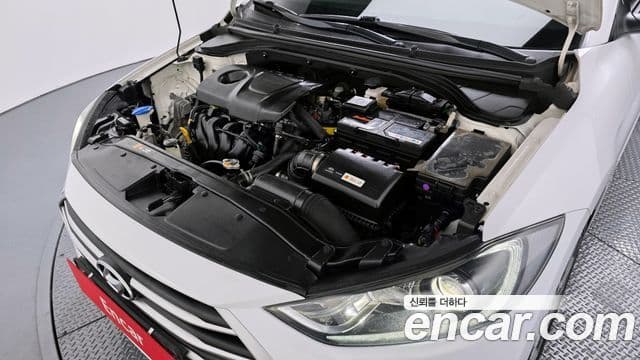 Hyundai Avante AD 1.6 GDI Value Plus, 2018 6