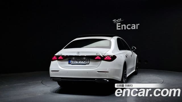 Mercedes-Benz E-класс W214 Avantgarde, 2025 4