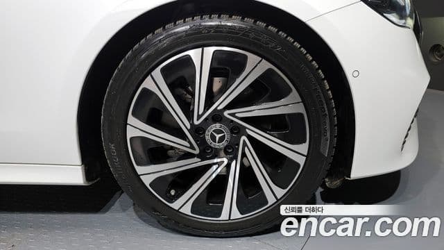 Mercedes-Benz E-класс W214 Avantgarde, 2025 все фото