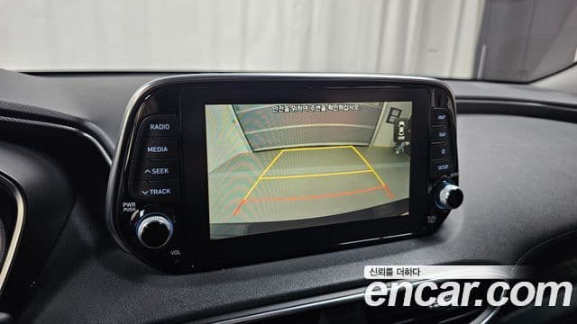 Hyundai Santa Fe TM Exclusive, 2019 17