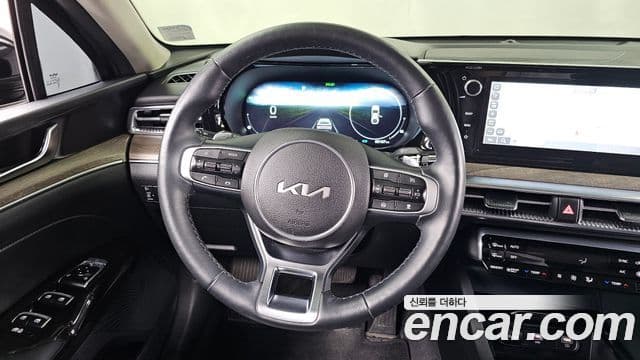 Kia K5 гибрид 3세대 Noblesse, 2023 13