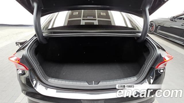 Kia K5 гибрид 3세대 Noblesse, 2023 20