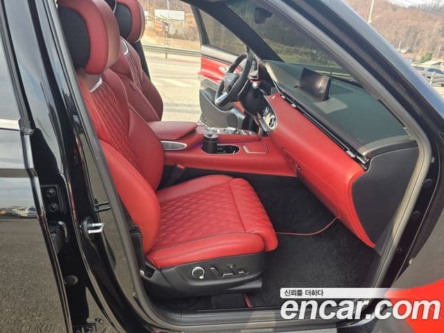 Genesis GV70, 2023 12