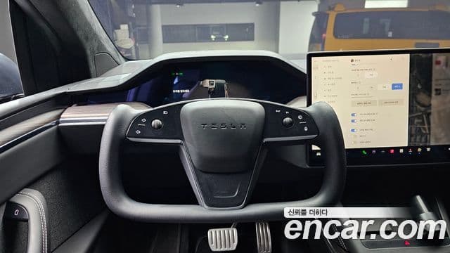 Tesla модель X, 2023 12