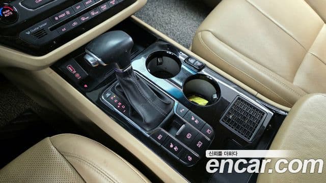 Kia The / новый New Carnival Noblesse Special, 2019 9