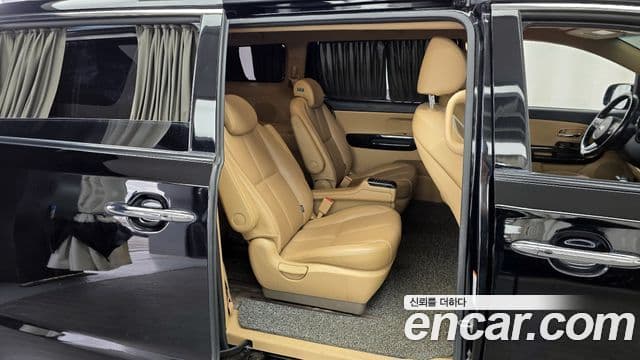 Kia The / новый New Carnival Noblesse Special, 2019 12