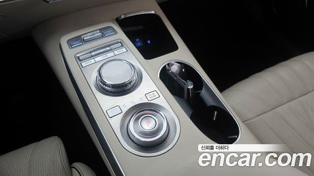 Genesis GV70, 2021 9