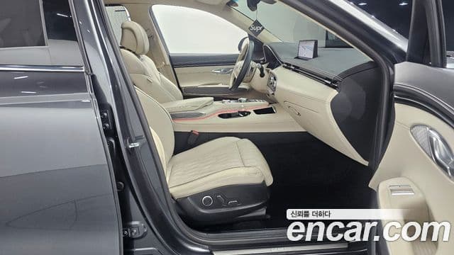 Genesis GV70, 2021 10