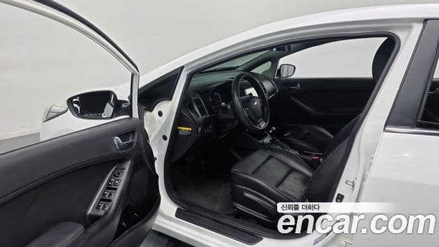 Kia K3 Prestige, 2013 11