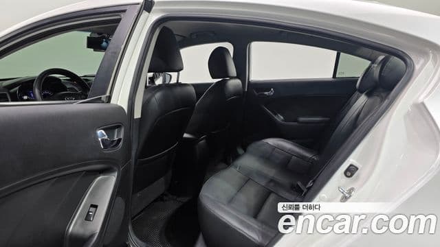 Kia K3 Prestige, 2013 12