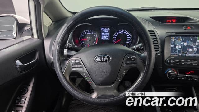 Kia K3 Prestige, 2013 13