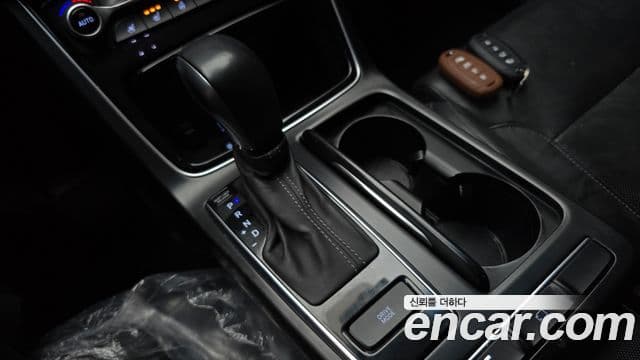 Hyundai Grandeur IG 3.0 LPi Modern (арендный автомобиль), 2019 9