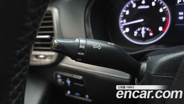 Hyundai Grandeur IG 3.0 LPi Modern (арендный автомобиль), 2019 19