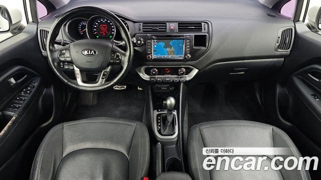 Kia All New Pride Prestige, 2014 4