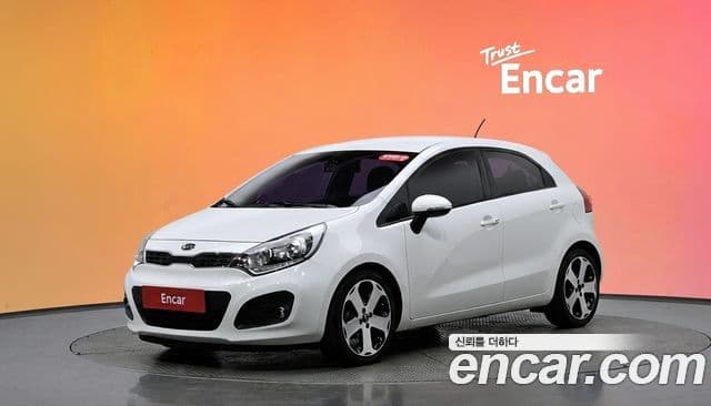 Kia All New Pride Prestige, 2014 1