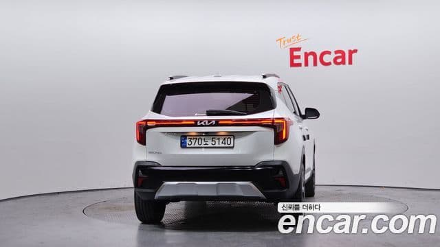 Kia The / новый New Seltos Signature, 2023 4